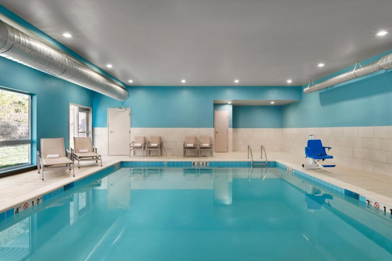 Holiday Inn Express & Suites Salisbury By Ihg Buitenkant foto
