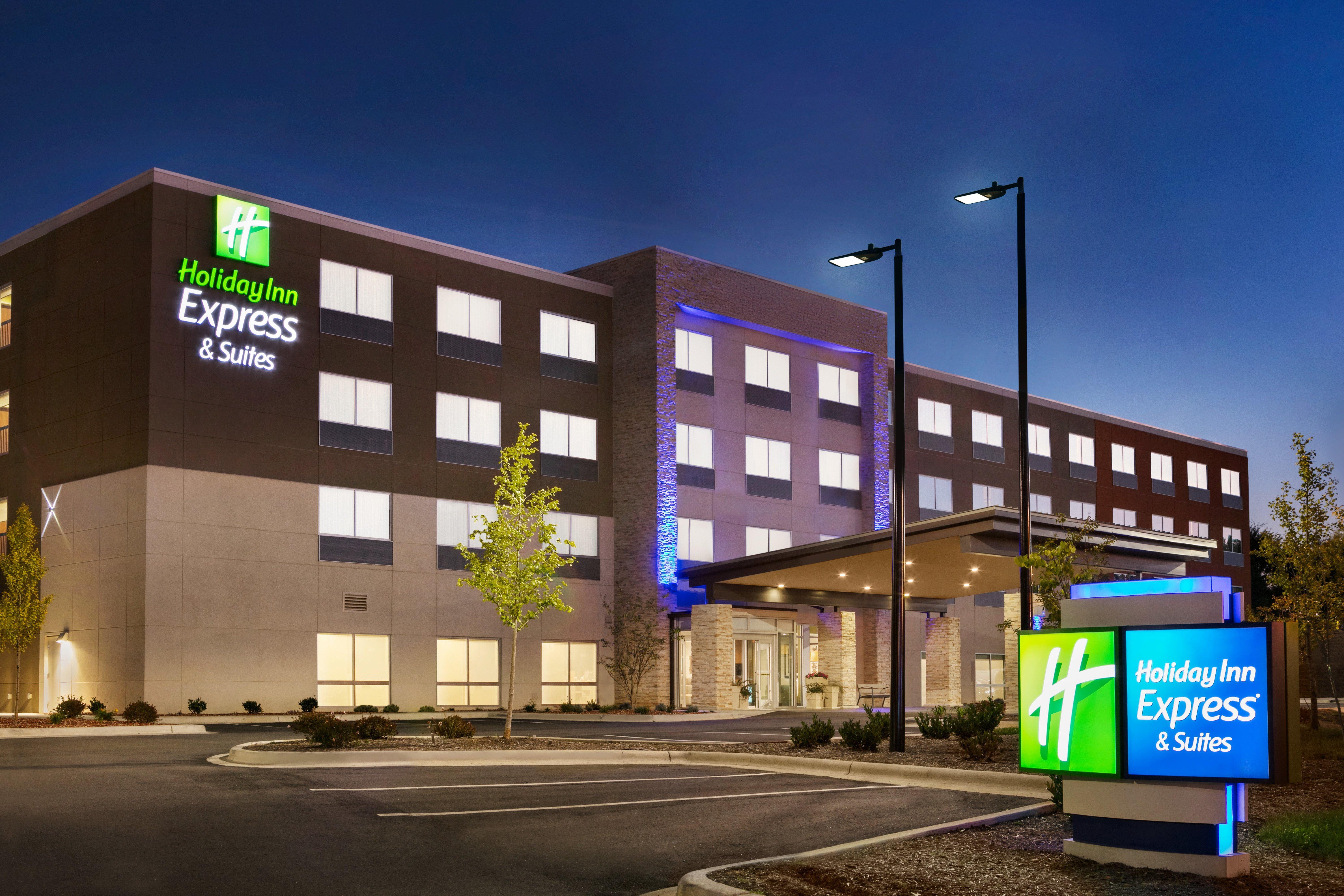Holiday Inn Express & Suites Salisbury By Ihg Buitenkant foto