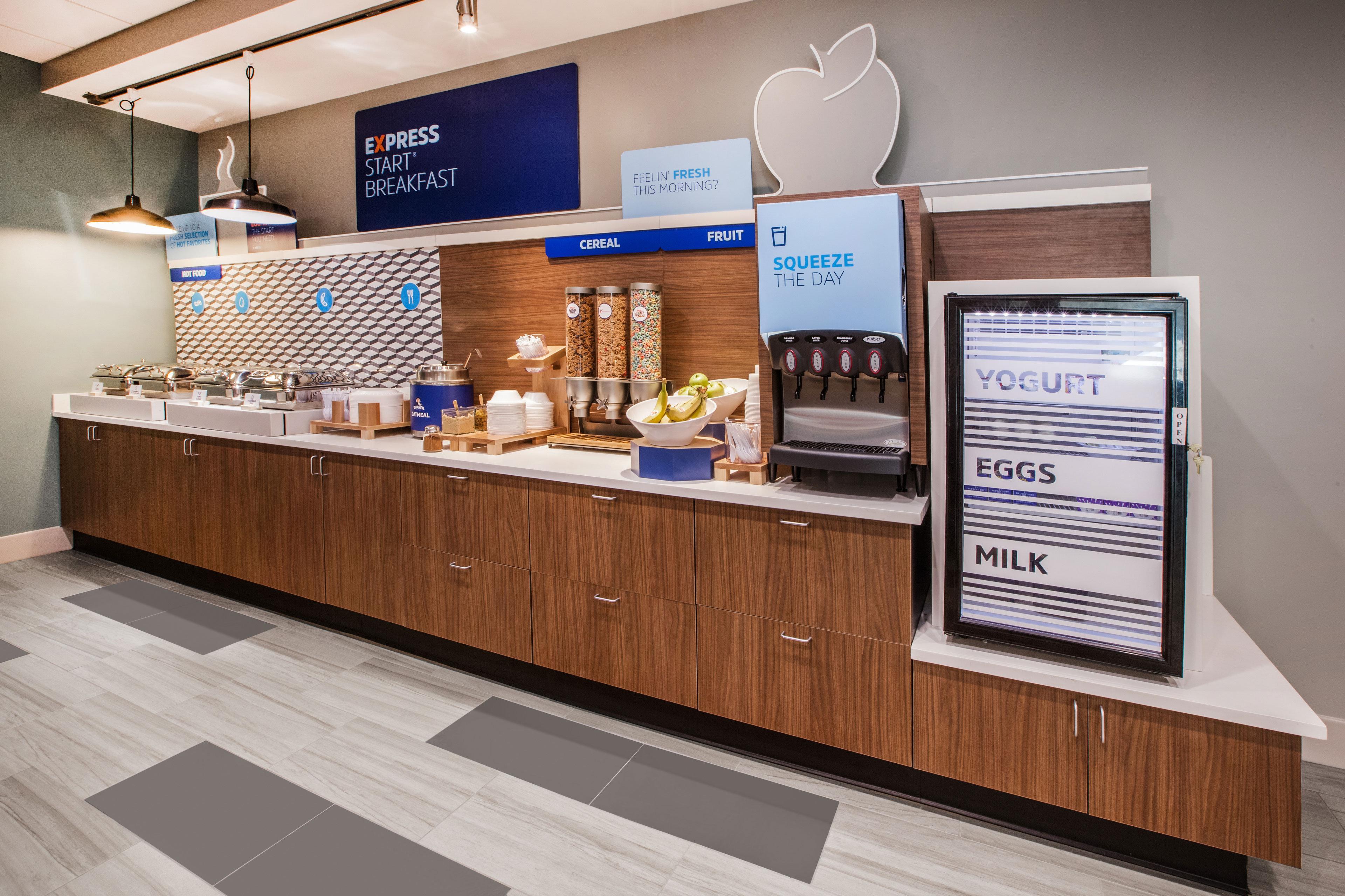 Holiday Inn Express & Suites Salisbury By Ihg Buitenkant foto