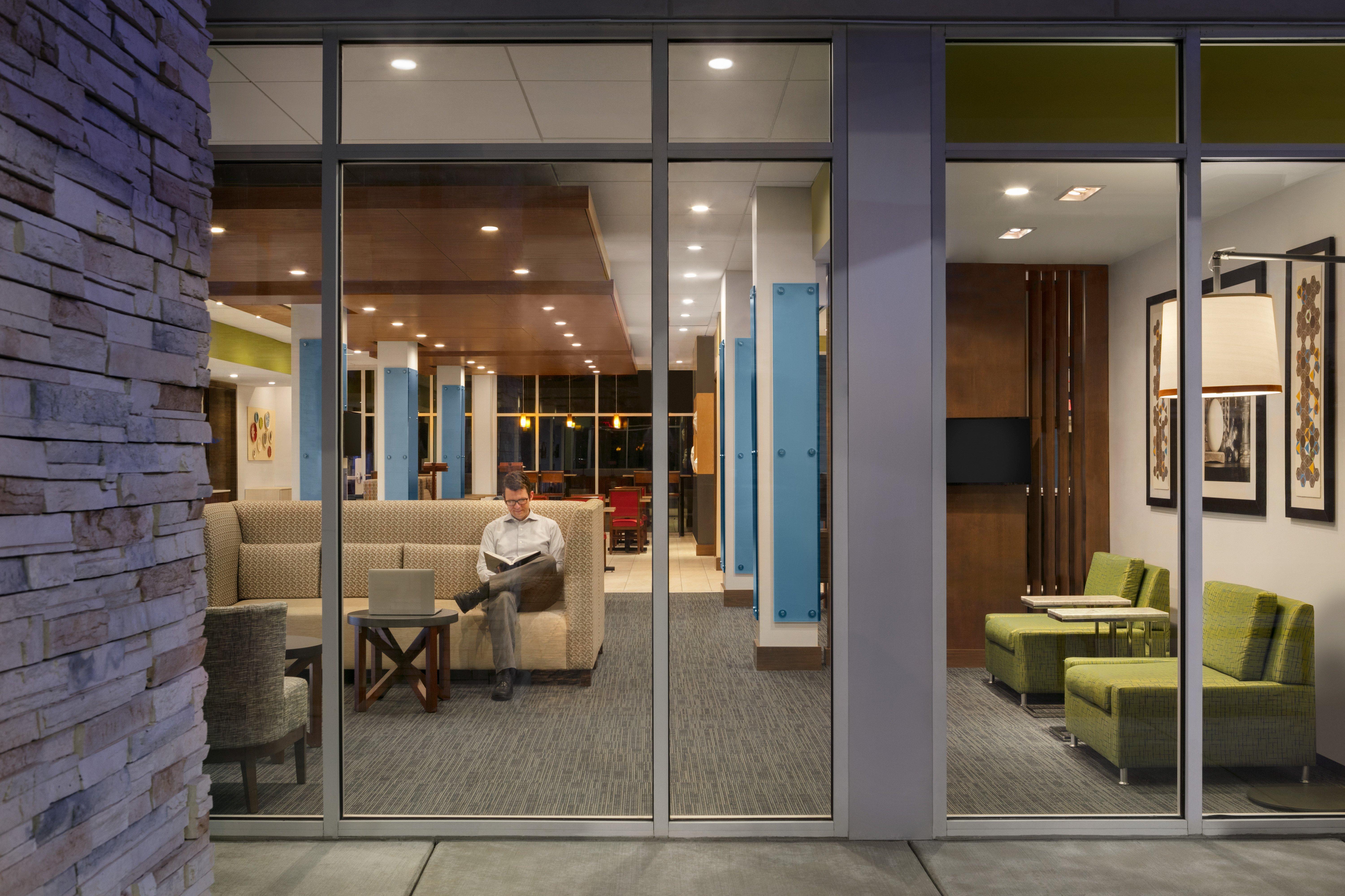 Holiday Inn Express & Suites Salisbury By Ihg Buitenkant foto