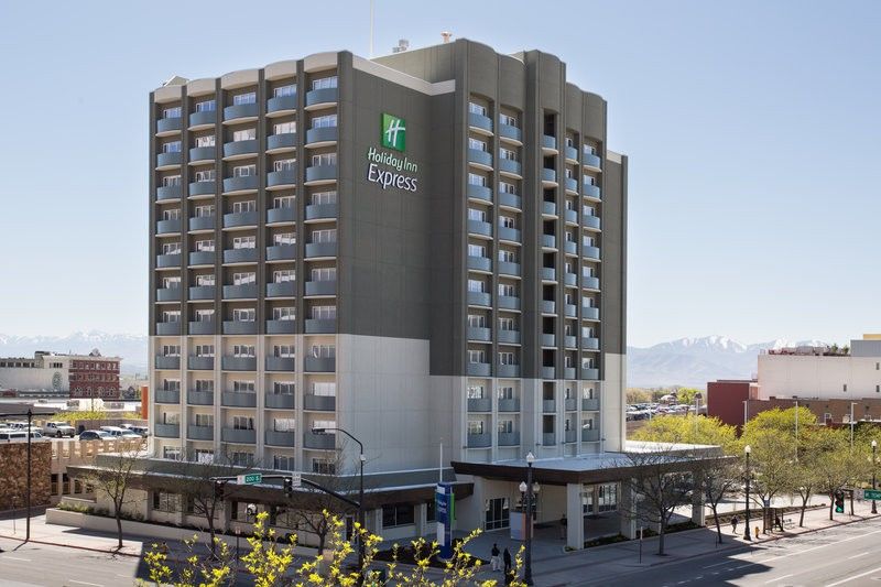Holiday Inn Express & Suites Salisbury By Ihg Buitenkant foto