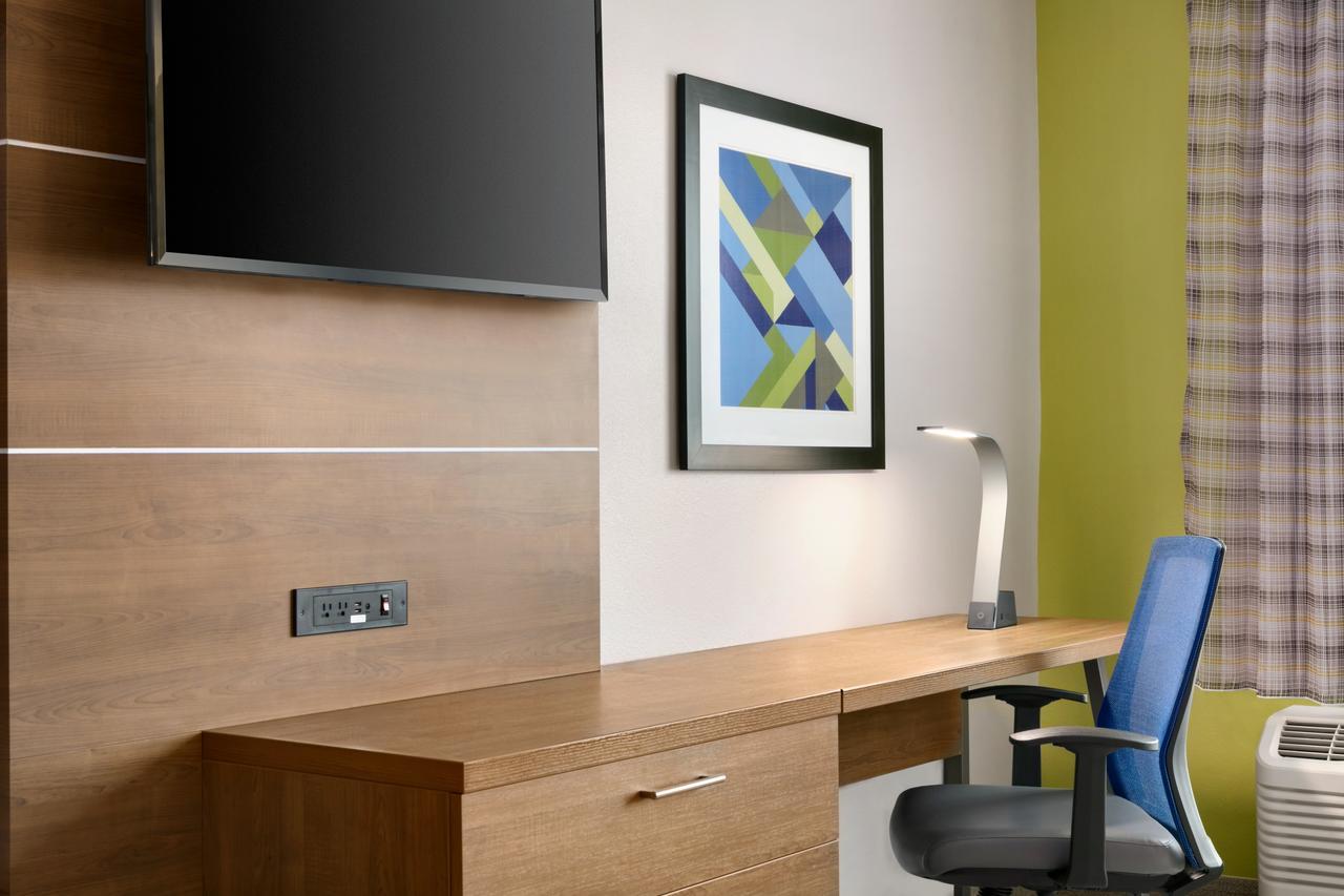 Holiday Inn Express & Suites Salisbury By Ihg Buitenkant foto